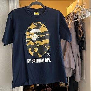 Pre Owned Bathing Ape shirt. Mens Medium